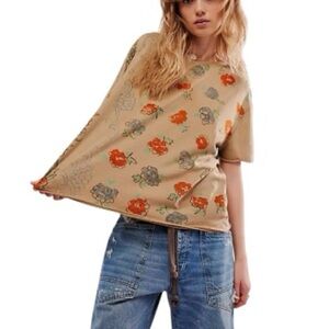 WE THE FREE Nina Boheme Floral Printed tee, womens size large